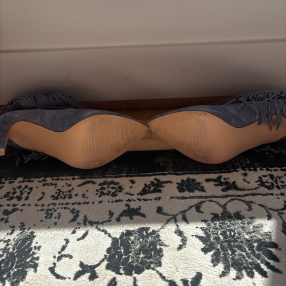 Steve Madden Fringe Suede Ankle Boot in Gray | Women Size 7.5 - Picture 6 of 7